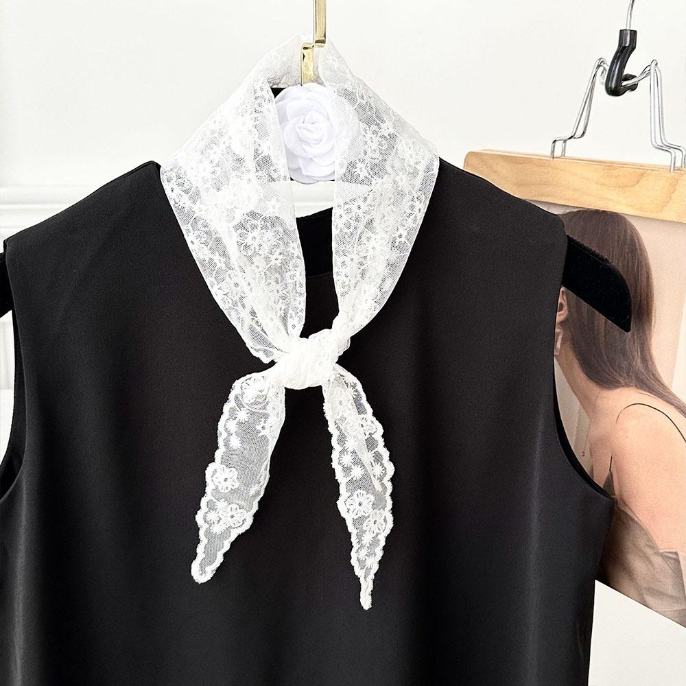 

Embroidered Lace Triangle Headscarf Hollow-out White Hair Bandana Woven Floral Pastoral Style Butt Curtain Skirt