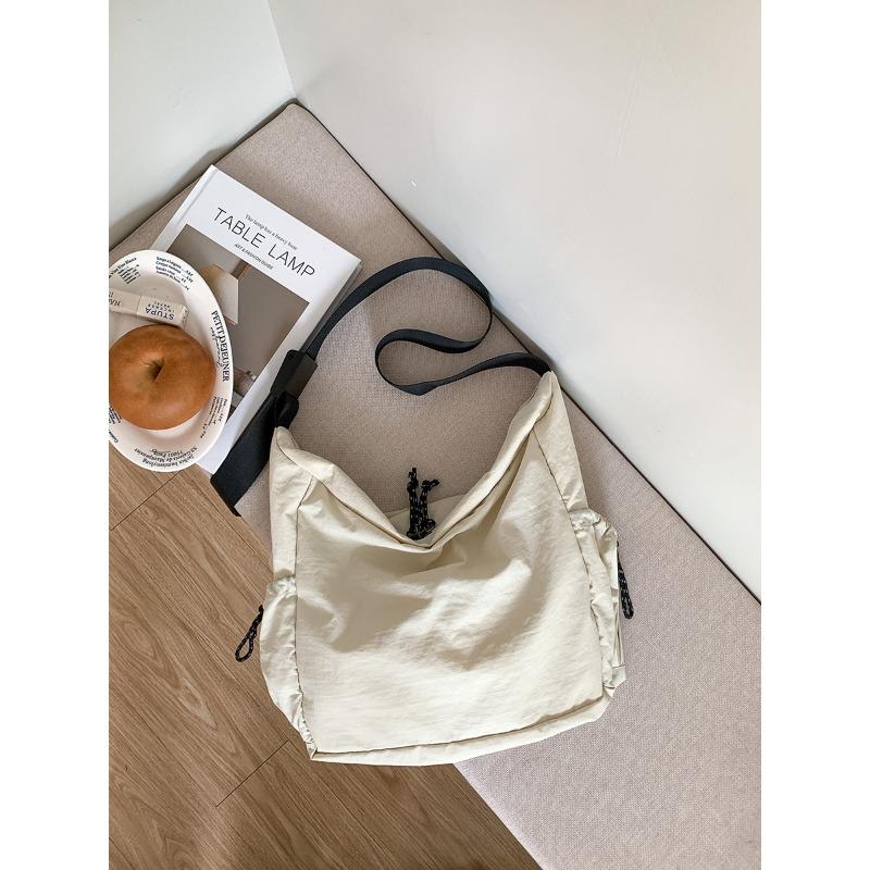Crossbody Bag Women's Large-capacity Fashion Casual Nylon Dumpling Bag Women's Niche Zipper Versatile Student Shoulder Bag