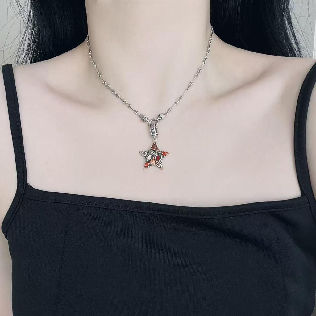 Five-Pointed Star Skull Pendant Necklace - Trendy, Unique Design, Durable Copper-Plated Silver