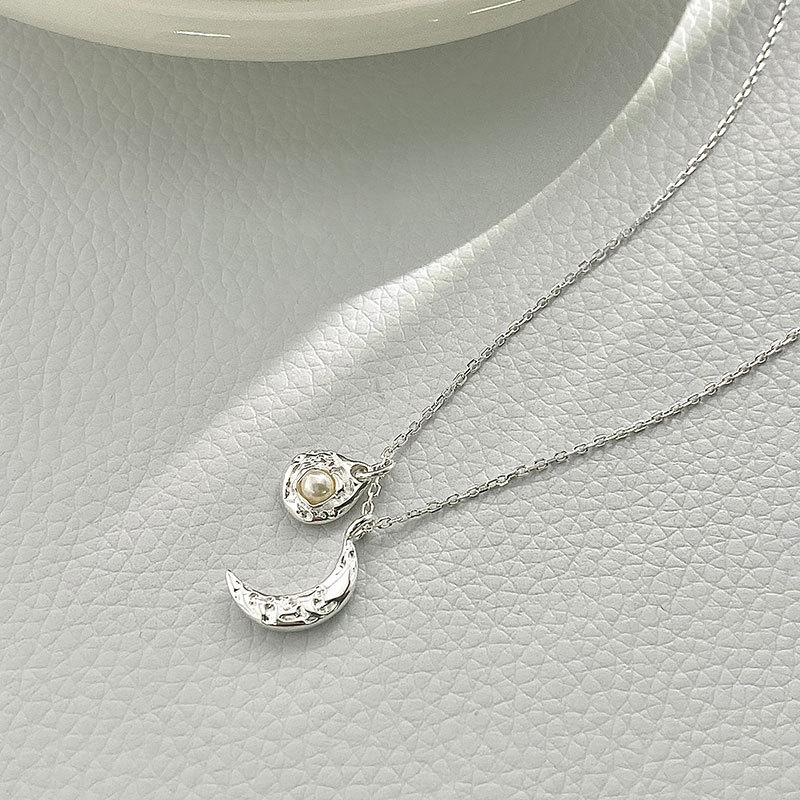 Texture Lava Moon Droplet Shaped Pearl Necklace Irregular Geometry Collarbone Chain French