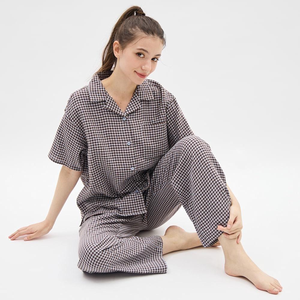 

Пижамы из органического хлопка GU by Uniqlo, брюки с короткими рукавами и длинными рукавами в клетку