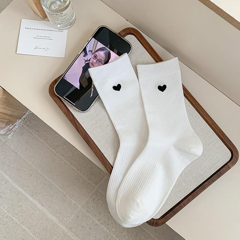 

Female Spring and Autumn Simple Pure Color Smoke A Small Love Tube Stack Socks 1 pair белый
