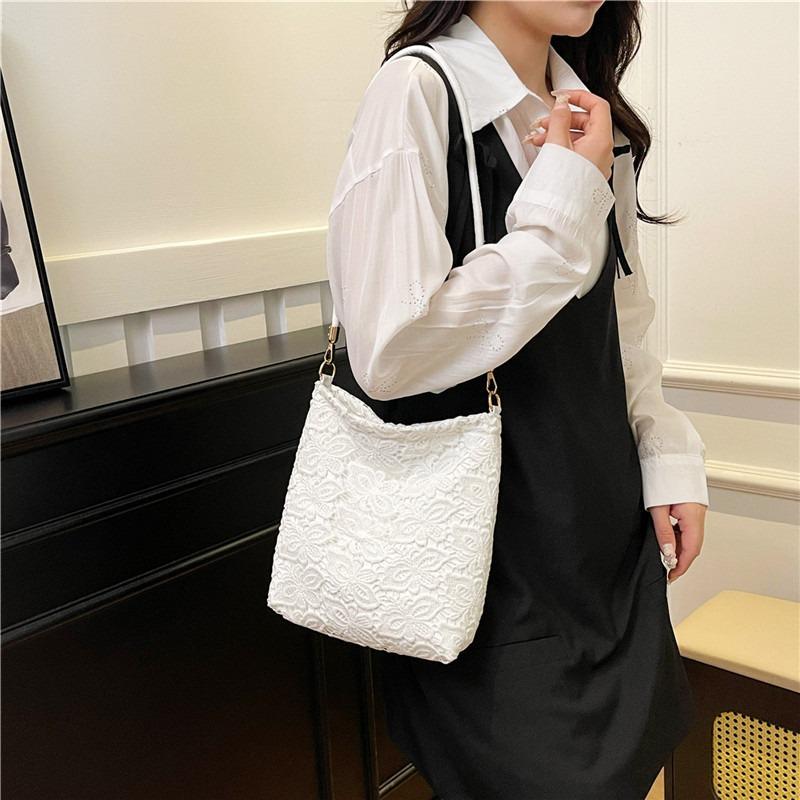 Literary style lace women's bag cute and beautiful college student shoulder underarm bag large capacity handbag tote bag