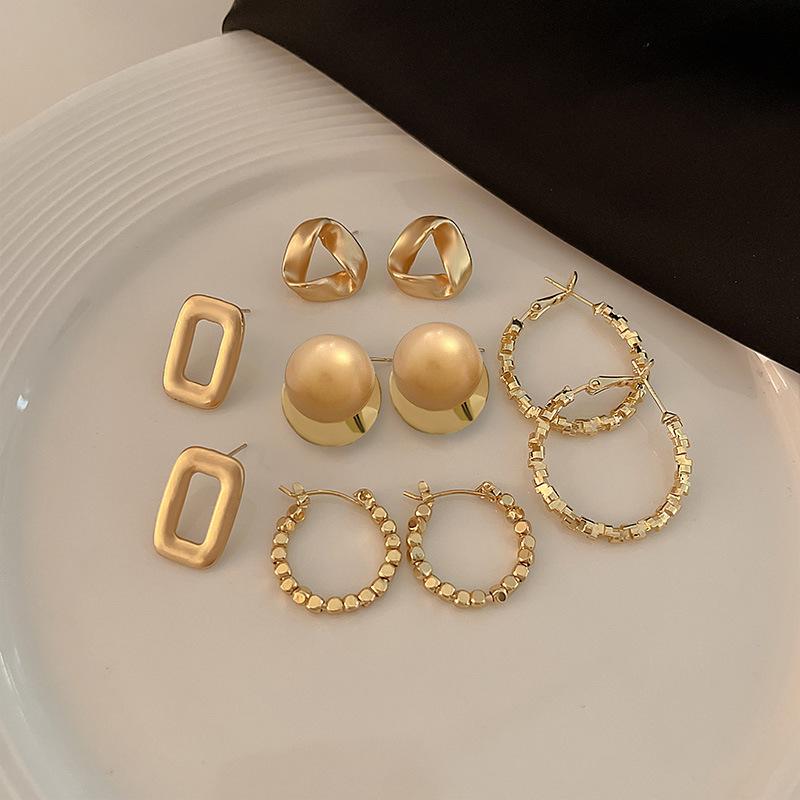 Metal Simple Versatile Earrings Personality Exaggerated Earrings Temperament Advanced Sense Earrings Fashion Earrings Women