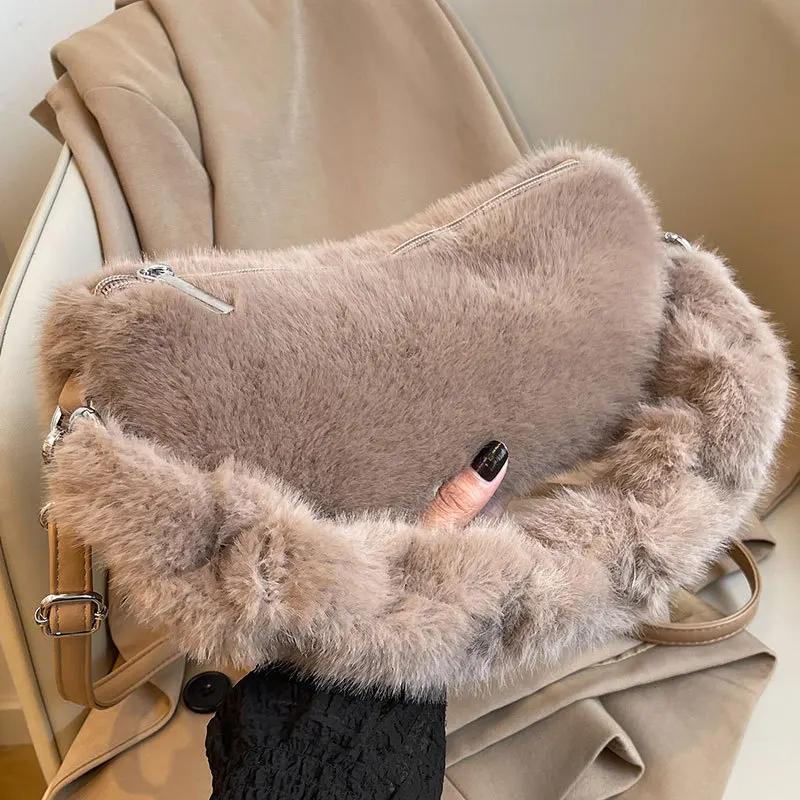 Autumn and winter niche design portable commuter women's bag new high-end plush versatile shoulder armpit bag