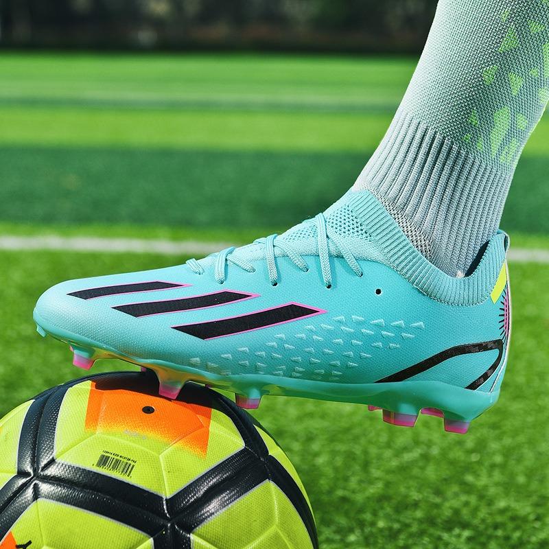 World Cup new low-top football shoes men's and women's game sports training shoes long nails broken nails football shoes