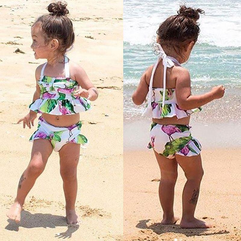 Charming 2pcs Girls Ruffle Floral Bikinis Set Featuring Adorable Flamingo Design