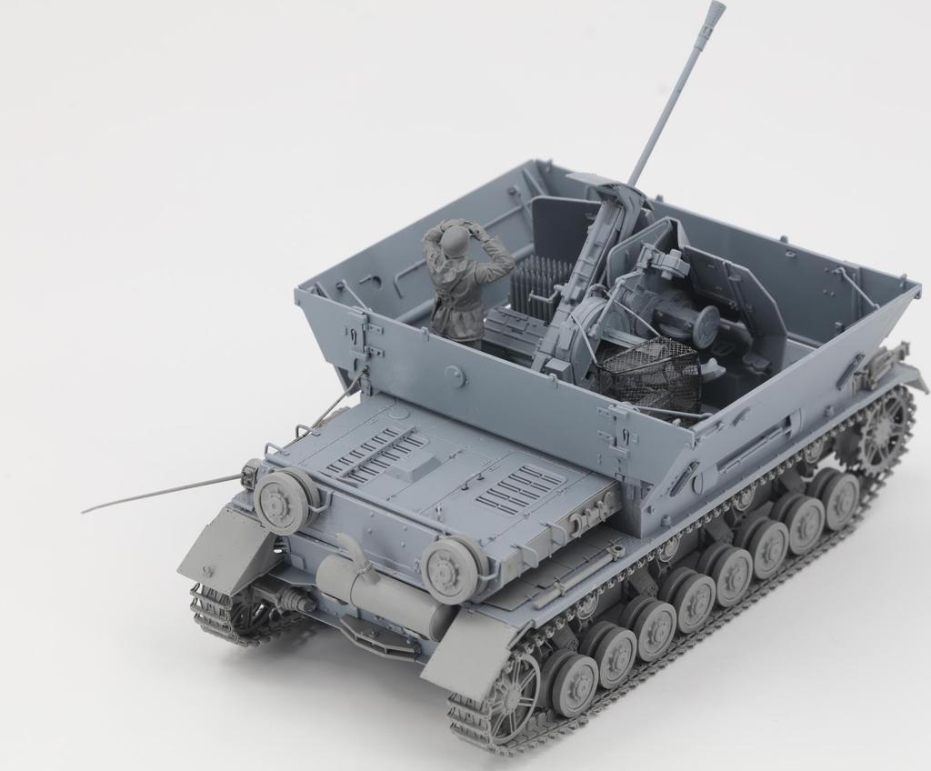 Border Model 1/35 German Army Anti-Aircraft Tank IV 3.7 Flak Mebelwagen Plastic Model BT007