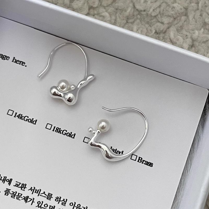 

Korean Style Irregular Pearl Drop Earrings with Studs and Ear Hooks for Women - High-End Niche Design