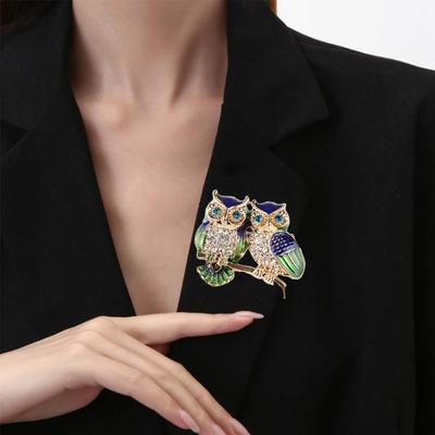 Owl-shaped Brooch Universal Animal Diamond-inlaid Alloy Corsage Pin Trendy Versatile Clothes Scarf Backpack Accessories Brooch