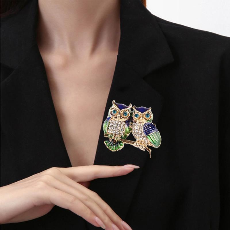 Owl-shaped Brooch Universal Animal Diamond-inlaid Alloy Corsage Pin Trendy Versatile Clothes Scarf Backpack Accessories Brooch