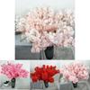 Gerçekçi Yapay Kiraz Çiçeği Dalları Çiçek Aranjmanı Etkinlik Dekoru Fotoğrafçılık Aksesuarları