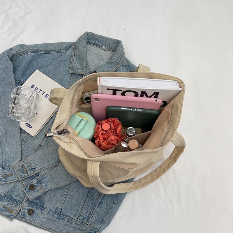 New Women'S Shoulder Bag - Simple, Large-Capacity, Lightweight Nylon Casual Commuter Tote, Mommy Bag, Shopping Handbag