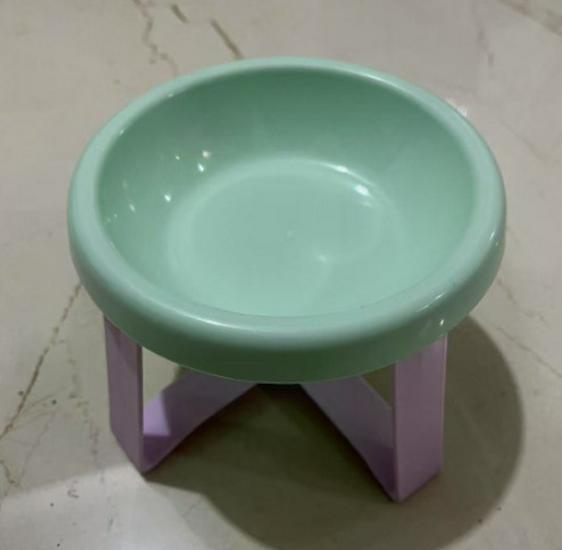 

UFO Pet Bowl Stand: Anti-Tip, Elevated Bowl for Cats and Dogs - Neck Protection for Food & Water No Specification