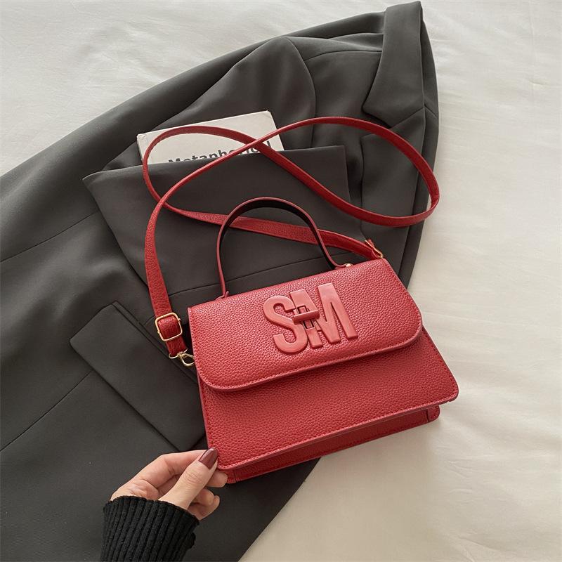 Solid Color Simple Atmosphere European And American Small Square Bag Large Capacity Casual Handbag Commuter Messenger Bag