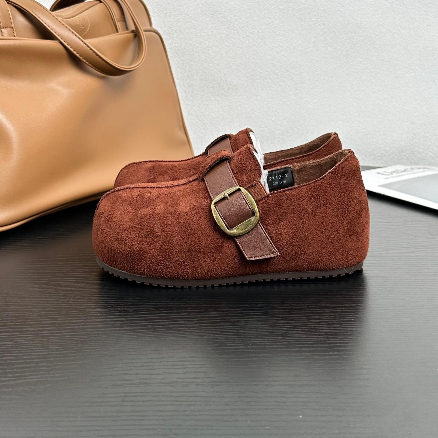 

Thick-soled inner height-increasing Birkenstocks women s 2025 winter new leather retro velvet lazy one-pedal big-headed bread shoes 39