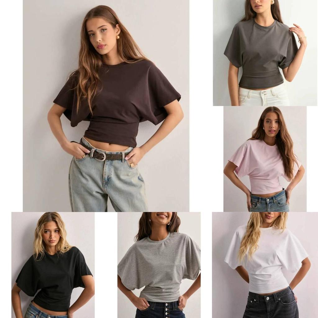 Minimalist Cotton T Shirt With Short Sleeves For Casual Summer Wear