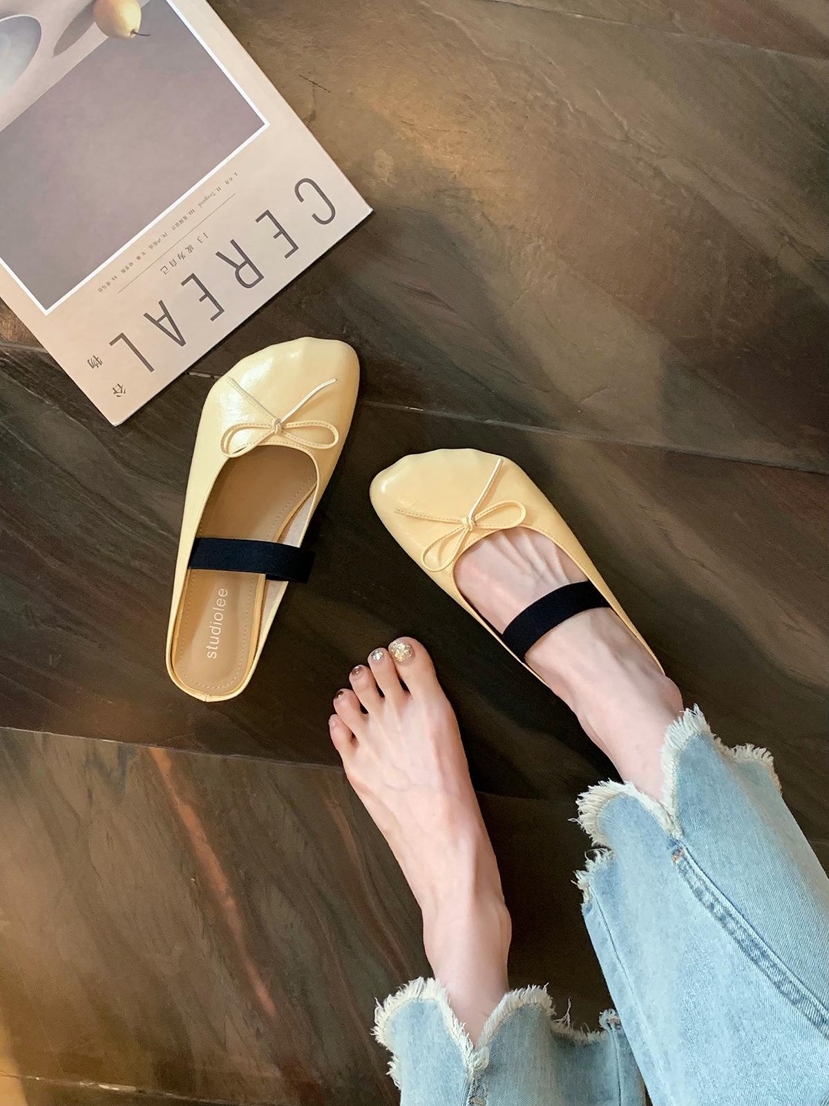 

Виноградная мама, тот же неровный манговый пучок, французский бант, одним словом, универсальные ленивые полушлепанцы на одном ходу для женщины 40