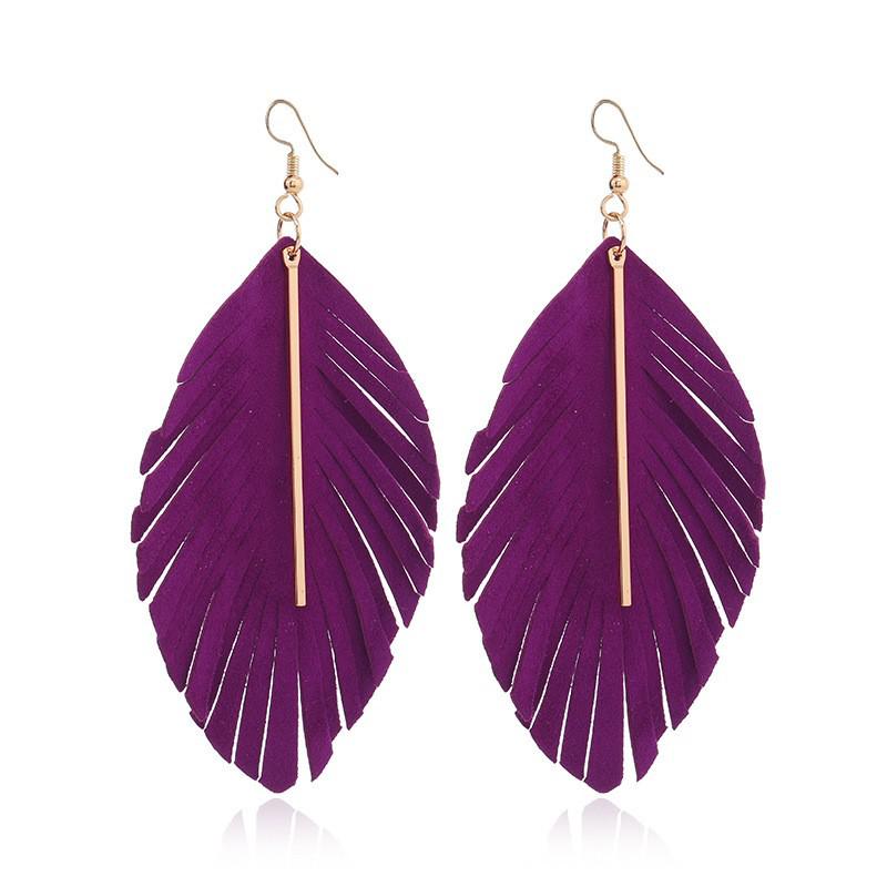 Elegant Leaf Earrings: European & American Trendy Niche Design