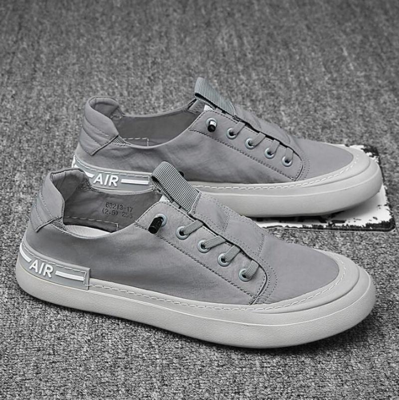 

Summer Men Sneakers Light Ice Silk Cloth Casual Shoes Men Breathable Walking Flat Shoes Man Loafers 39 сірий колір