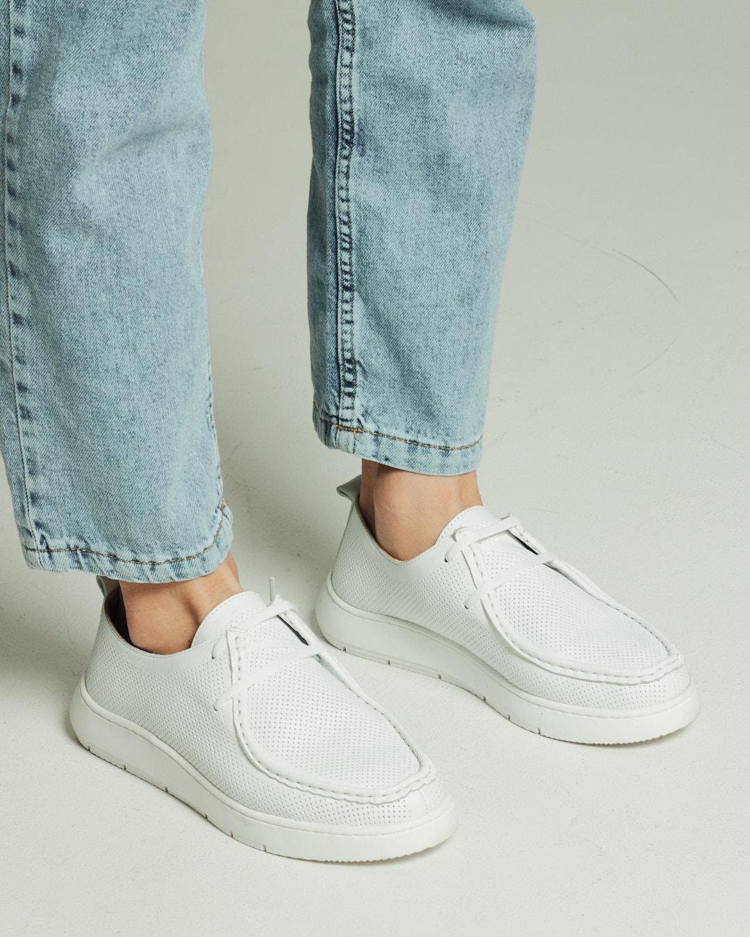 

Туфлі жіночі Altura 2433 36 білі шкіра 37 світло-синій колір