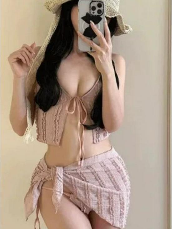 TAKU Korean Style Girlish Slim-Fit Swimsuit Set: Three-Piece Cover-Up with Split Design for Small Busts, Perfect for Vacations and Hot Springs.
