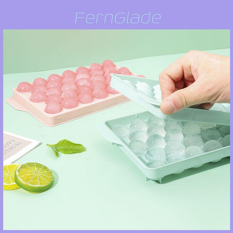 Versatile Round Ice Tray With Lid Food Grade Plastic Mold For Refreshing Drinks