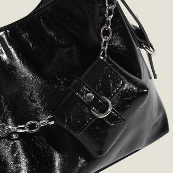 Shoulder Hobo Body Patent for with Business A4 Large for Looks for Commuting To Work or PU Leather [PETITCHOU] Bag, Bag, Bag, Enamel, Leather, Women,