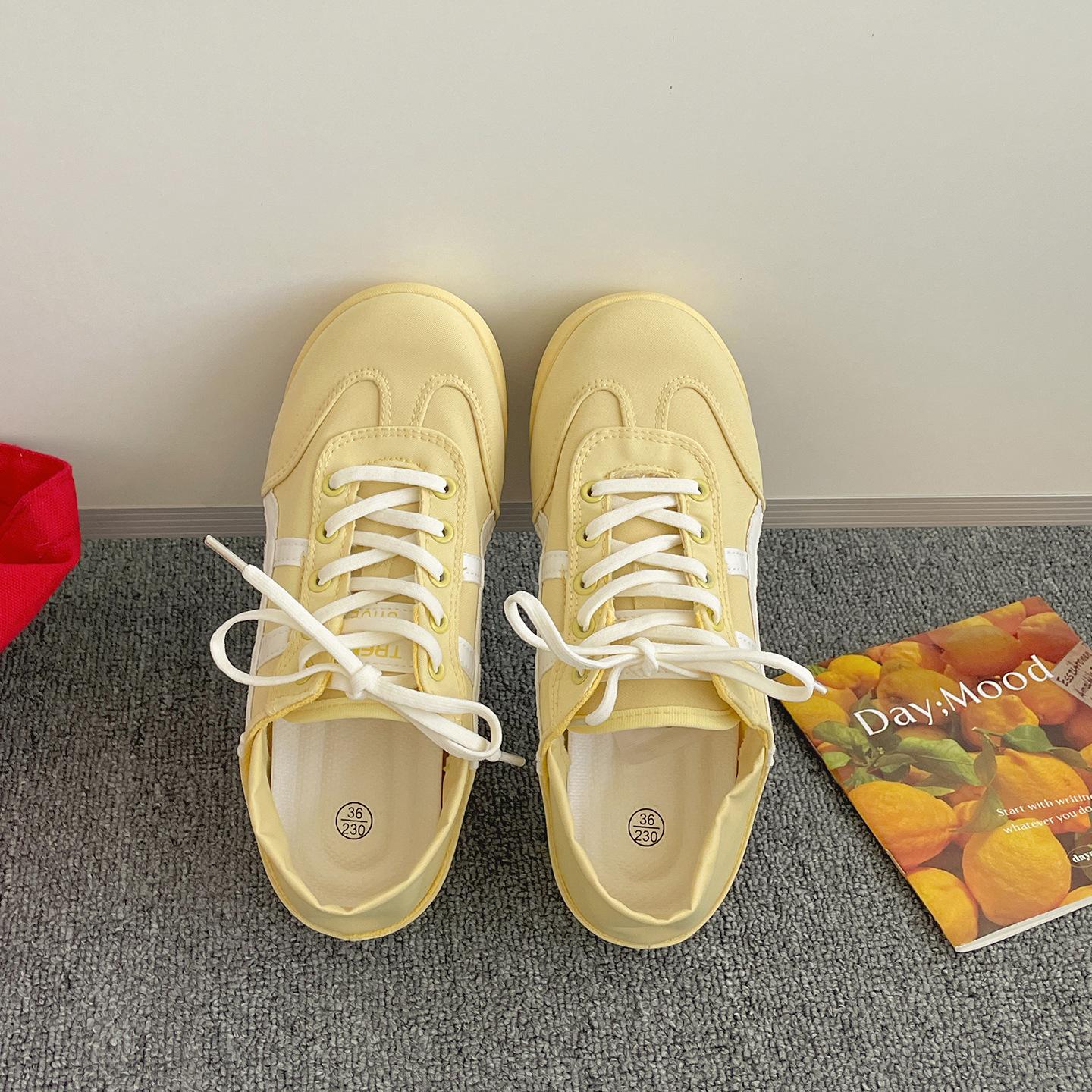 

Queen Fan Versatile with skirt inner height increase white shoes women s 2025 new summer flat-soled soft-soled German training shoes 40 жёлтый