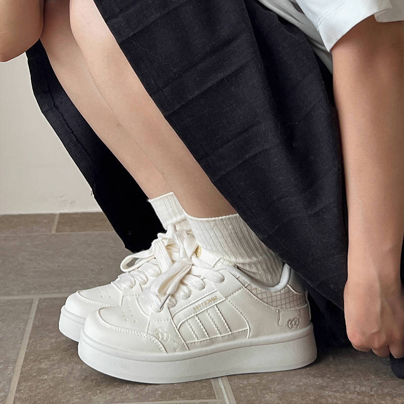 Plateau weiße Schuhe Damen atmungsaktiv 2025 Frühling und Herbst neu schickes rosa Nischendesign lässige Studenten Sport Board Schuhe