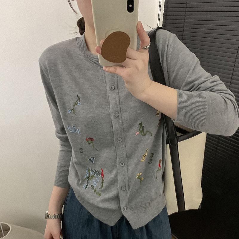 Leichte Strickjacke für Damen aus 50 % Wolle und 50 % Maulbeerseide – vielseitige Strickware für 4 Jahreszeiten für ganzjährigen Komfort und Stil