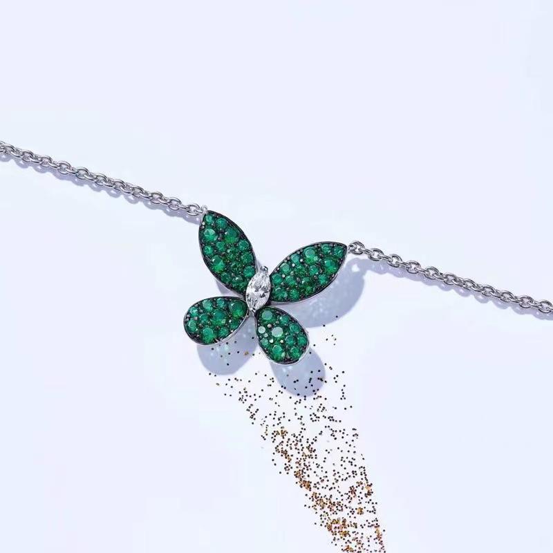

Color Butterfly Necklace Women S Three-Color Simple And Versatile Collarbone Chain Temperament Jewelry Niche Design