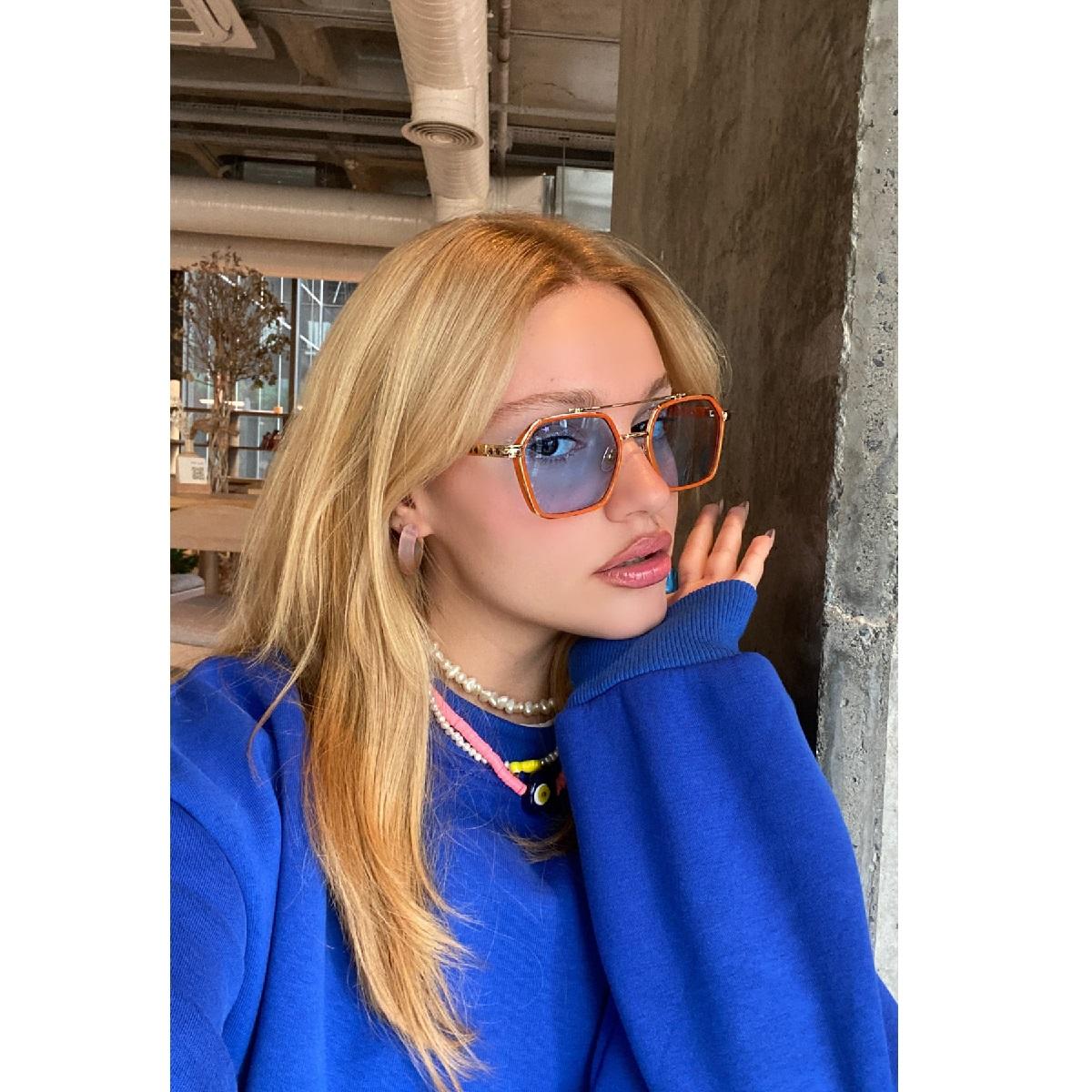

Женские солнцезащитные очки оранжевые синие