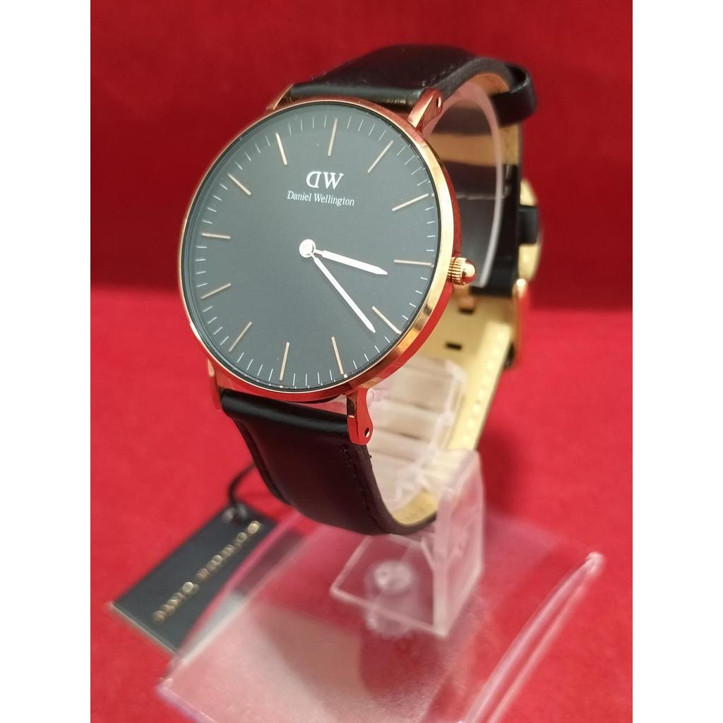 Used DANIEL WELLINGTON Quartz Watch