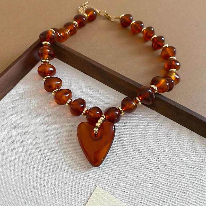 Elegant Summer Acrylic Beaded Necklace: Fashionable Round Clavicle Chain Jewelry