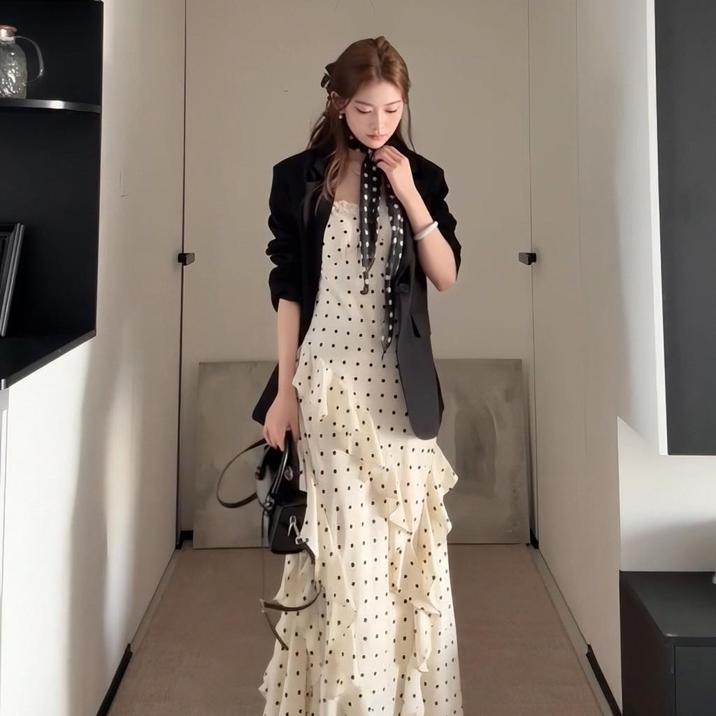 Early spring women's clothing 2026 new long suspender polka dot dress suit Korean a complete set of ootd wear long dress