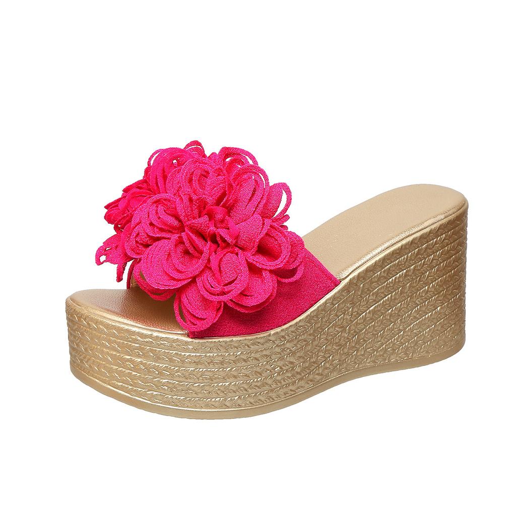 Slope heel beach slippers women's summer 2025 new fish mouth flower comfortable outdoor beach shoes women