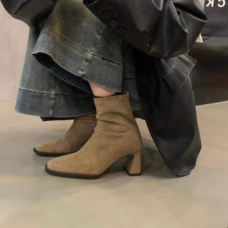 Neue Winter-Kurzplüsch-Damen-Knöchelboots Mode Quadratische Zehenpartie Kurze Stiefel Damen Elegant Niedriger Absatz Lange Stiefel