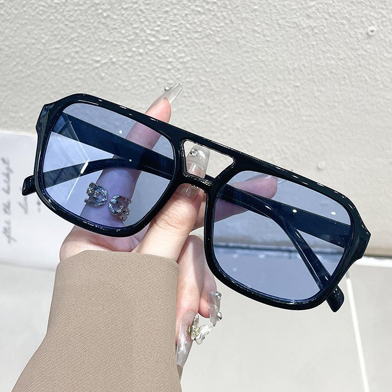 Fashion Square Frame Sunglasses Anti-Uv Travel Shades  Retro Sunglasses Beach Eye Protection Black Shades Glasses Summer Decor