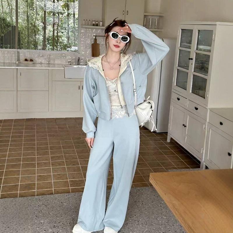 

Женский кружевной свитшот и брюки палаццо на весну 2025 - Модный повседневный спортивный стиль M (85-120 Jin)