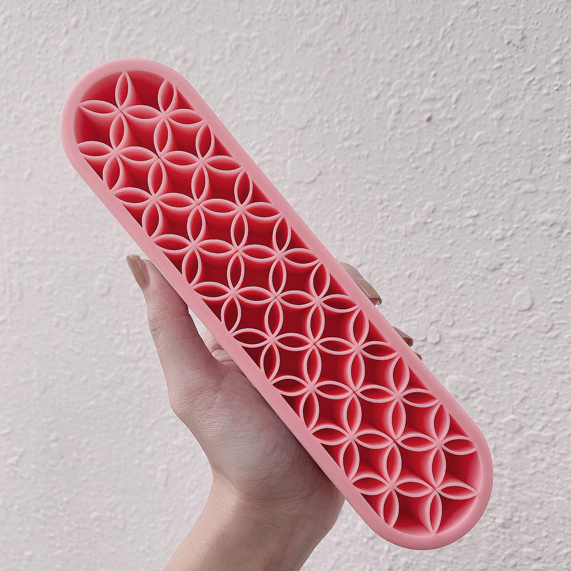 

Cross-border Silicone Makeup Storage Rack for Lipsticks and Brushes OPP Packaging рожевий