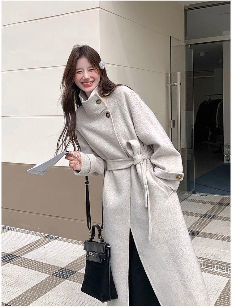 2025 Women's Hepburn Style Black Wool Coat - High-End, Slimming Autumn/Winter Fashion
