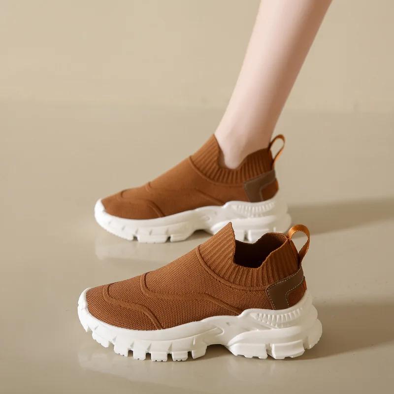 

Эластичные вязаные клиновидные кроссовки Женские спортивные дышащие сетчатые вулканизированные туфли Женские платформенные слипоны для ходьбы Mujer 35 коричневый