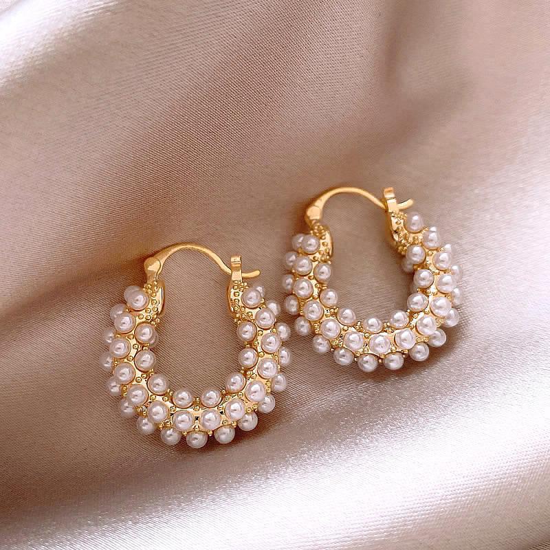 Pearl oval ear buckle French exquisite elegant earrings light luxury high sense fashion temperament earrings