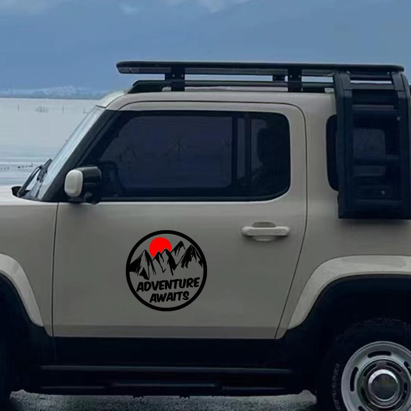 Abenteuer wartet ,Sonne und Berge Aufkleber Vinyl-Aufkleber - Für Autos, Lastwagen, Wände, Laptops, Fenster, Motorräder,