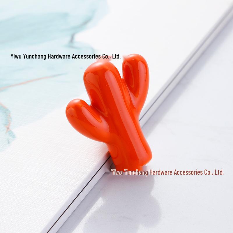Yunchang Cactus Cartoon Ceramic Cabinet Handle - 5 Hand Colors, Cute Retro Design for Children's Rooms