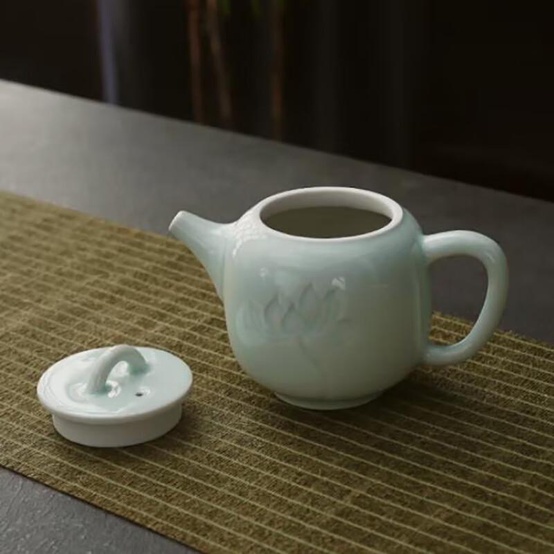 Bafangli Longquan Celadon 10-Piece Lotus Tea Set