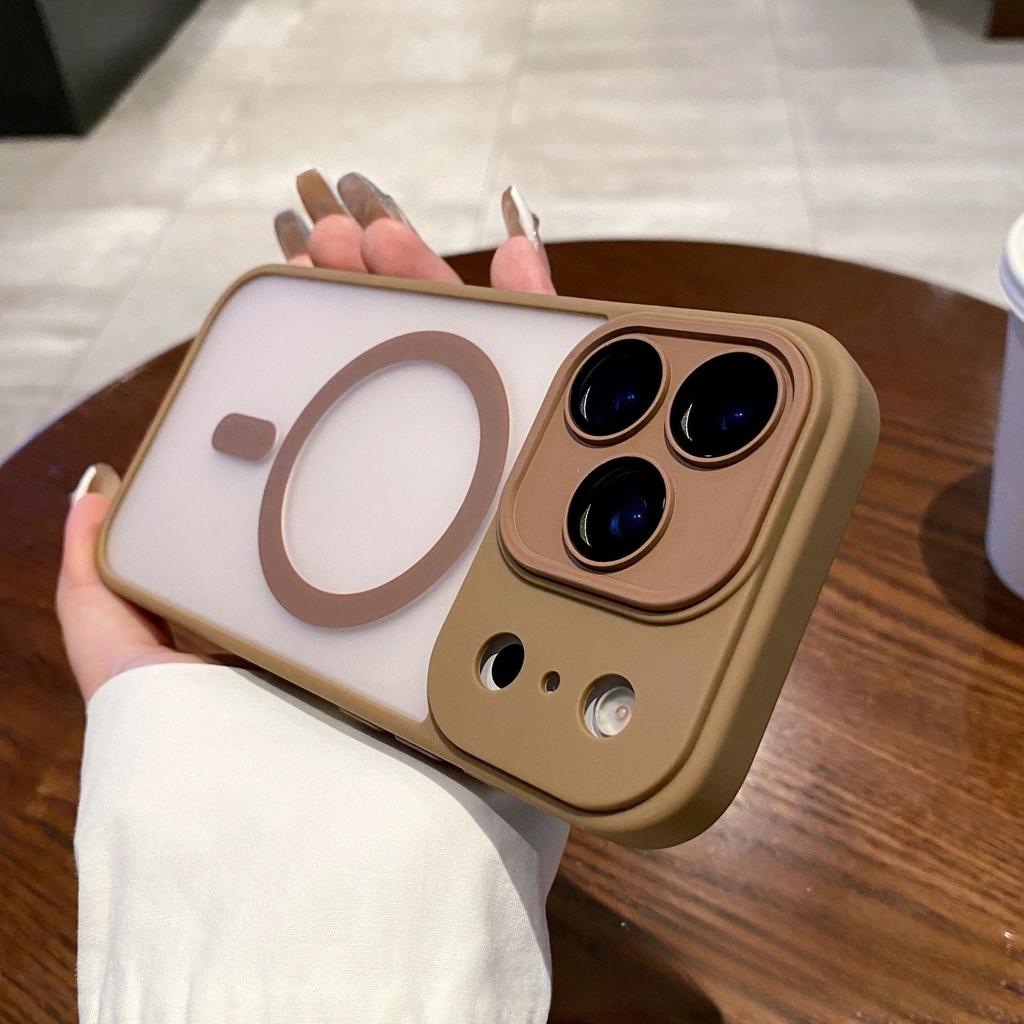 Applicable To IPhone17PROMAX Yadun Skin Sense Magnetic Phone Case Apple 16 with Lens Film PC Protector 15