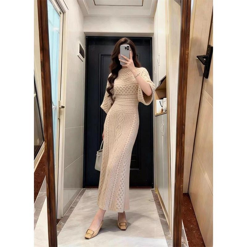2025 Spring Elegant Waist-Cinching Knit Dress: French Style Versatile White Dress Medium