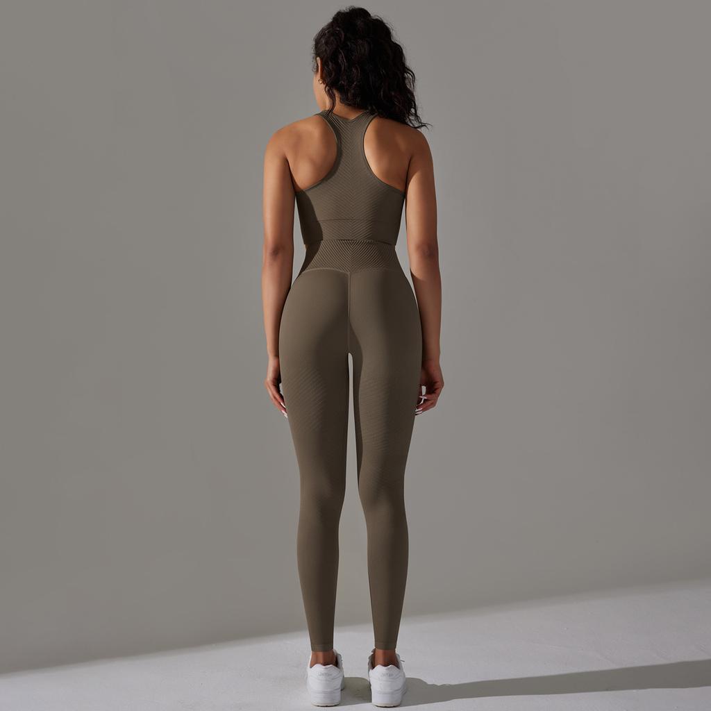 Seamless Yoga Suit, Breathable And Sweat Absorbing Set, High Waist And Hip Lifting And Beautiful Back Set, Running And Fitness Two-Piece Set For